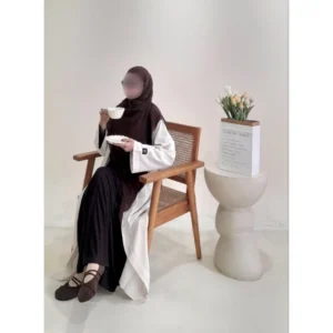 ladybydeen | keffiyeh abaya x @hafshahcoacoh (salin)